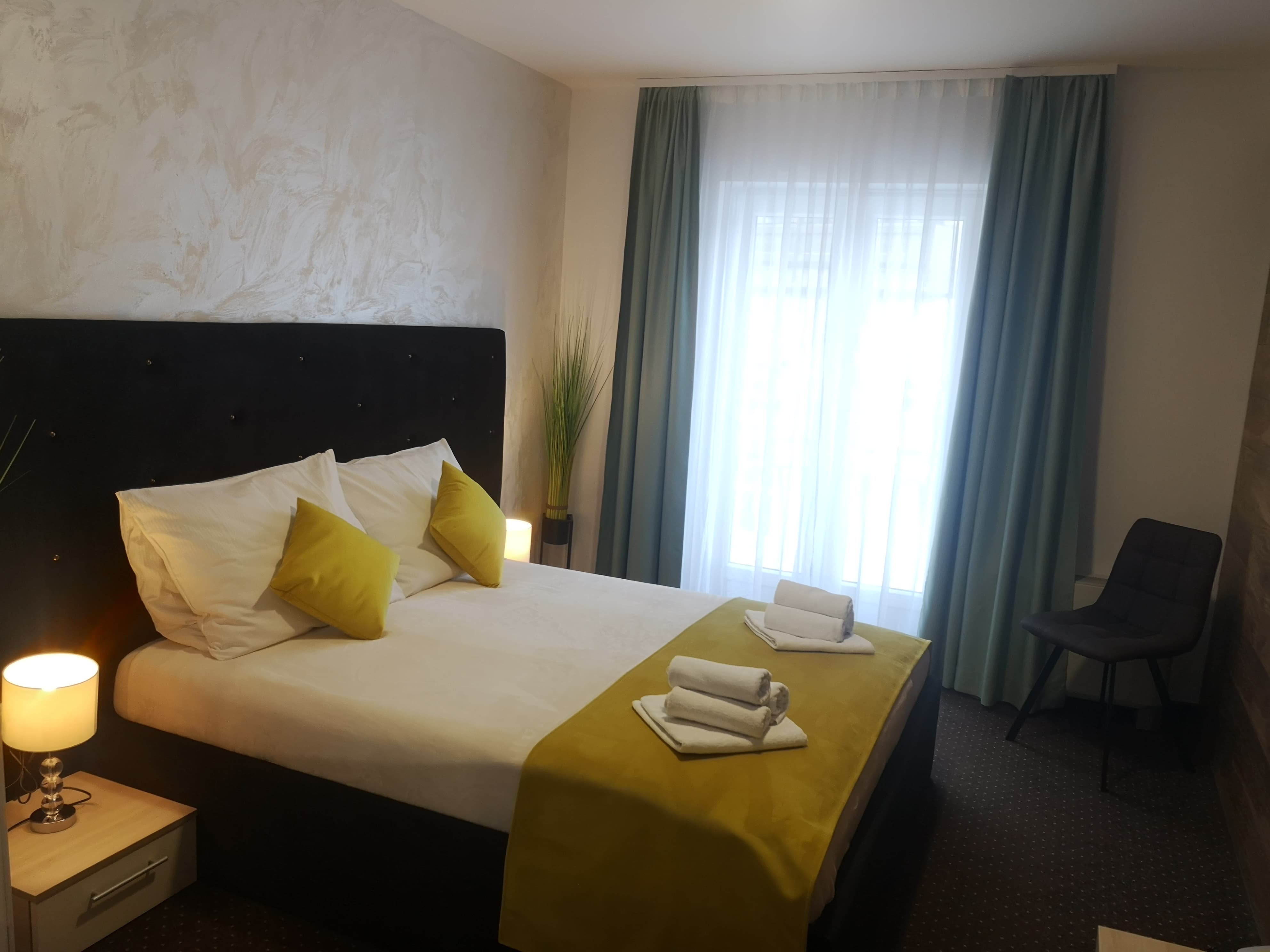 Ekonomične | 206 Room