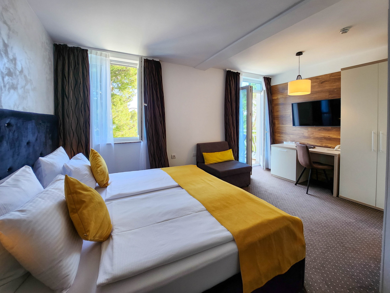 Standardne sobe s balkonom Category